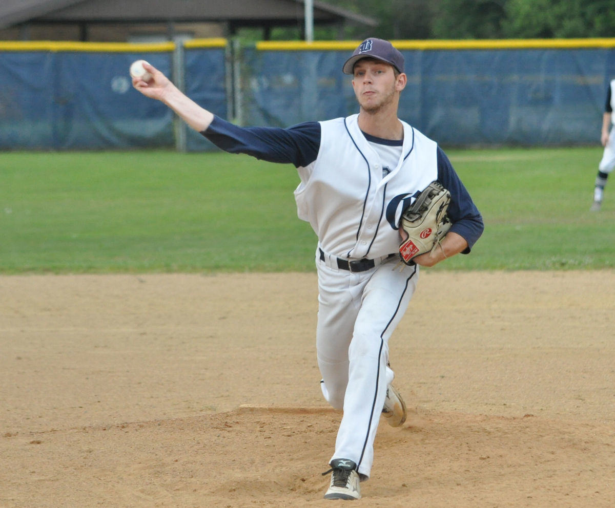 Thomas Plummer pitching